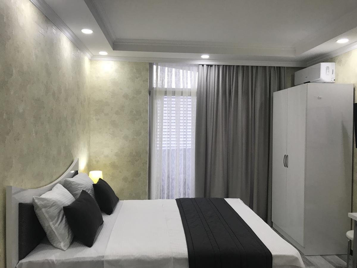 Aparthotel Selfie Batumi Exterior foto